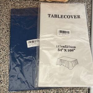 Table cloths pack of 2